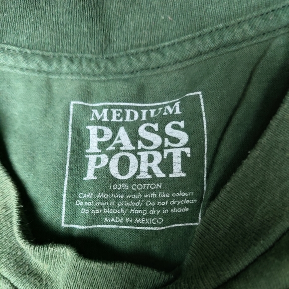 Passport T medium - Picture 2 of 3